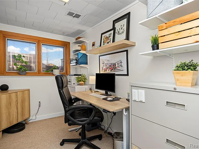 38027 Mallast St — Photo 31