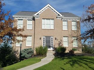 1347 Maplewood Cir, Washington, PA 15301