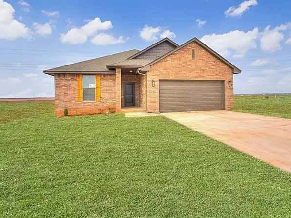 1220 Sierra Ln, Kingfisher, OK 73750