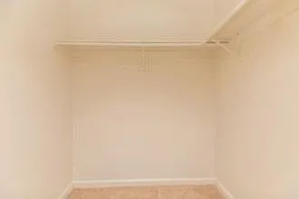 Sunny Gate Apartments — Photo 22