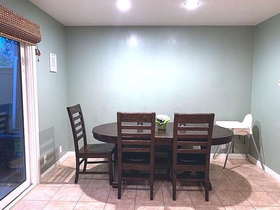 4th image of 102 Briarwood