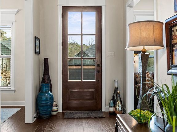 3rd image of 145 Ridgeview Trl