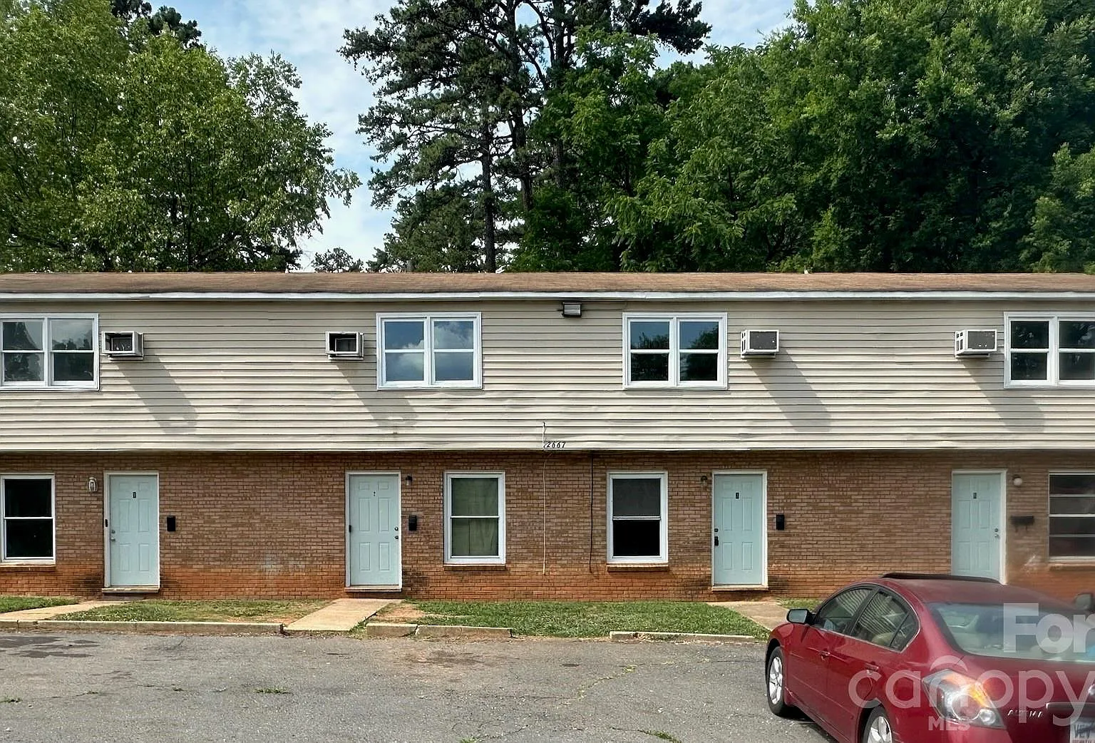 2 bed, 1.5 bath, $1,325 — Photo 1