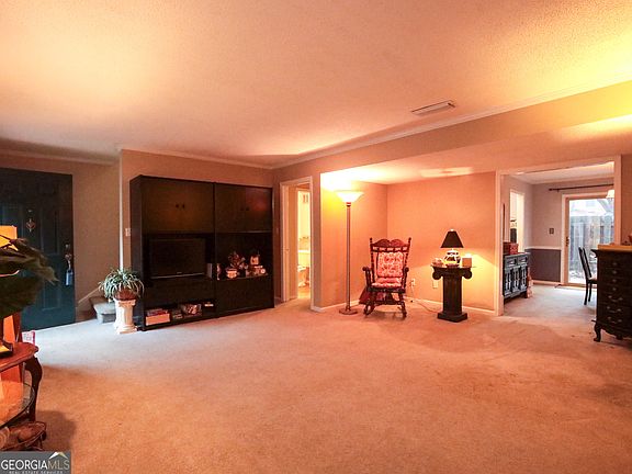 4th image of 3463 Ashwood Ln