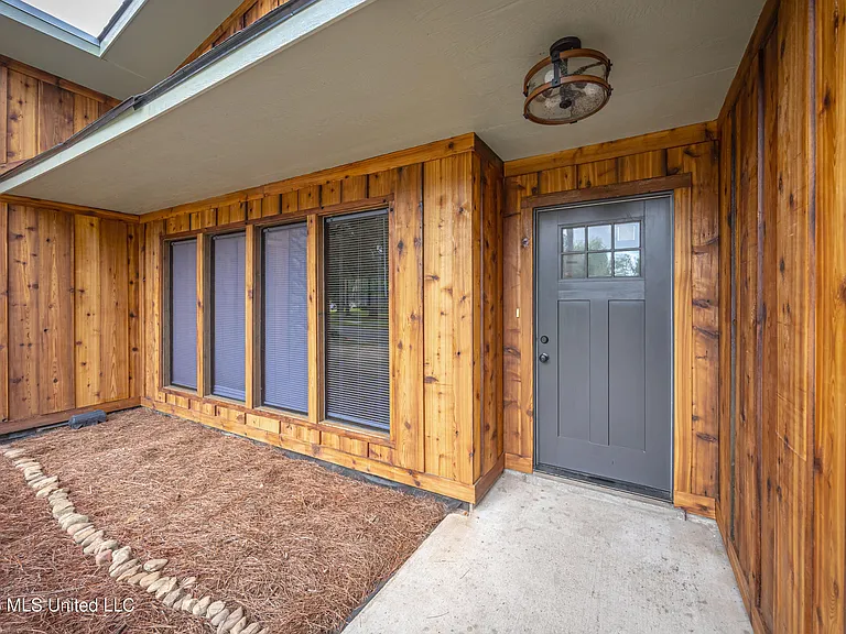 106 Booth Cir — Photo 10