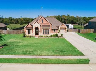 15503 Icet Creek Ave, Mont Belvieu, TX 77523