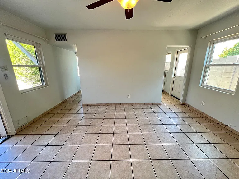 30 W Culver St #B — Photo 8