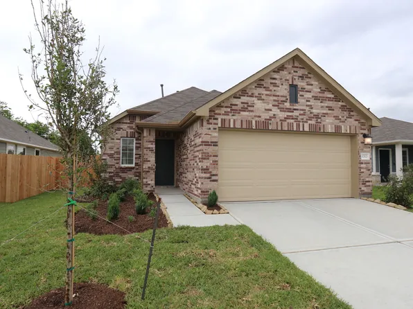 1212 Filly Creek Dr, Alvin, TX 77511