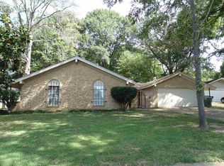 5290 Pipers Gap Dr, Memphis, TN 38134