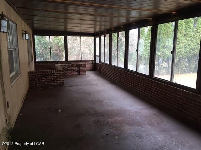 2nd image of 777 E Broad St