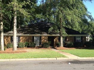 2404 Stonewood Dr, Dothan, AL 36301