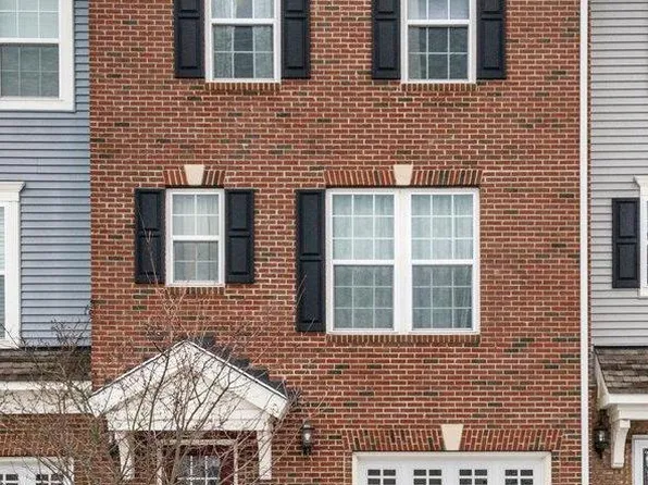 8409 Girvan Ct, Manassas, VA 20109