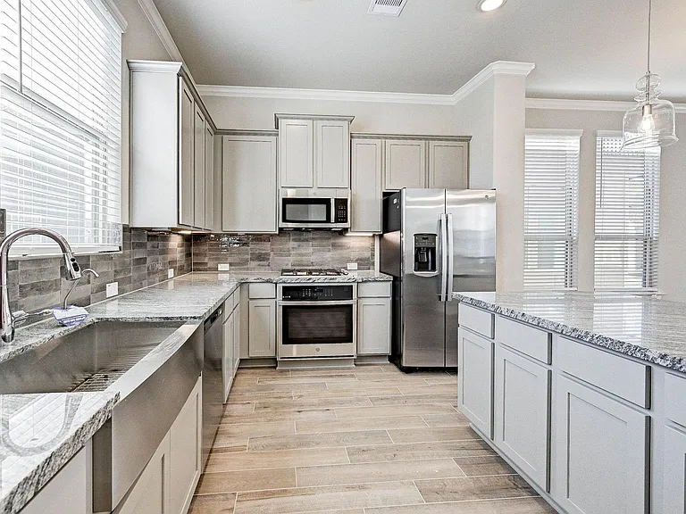 1918 Kirby Landing Dr — Photo 14