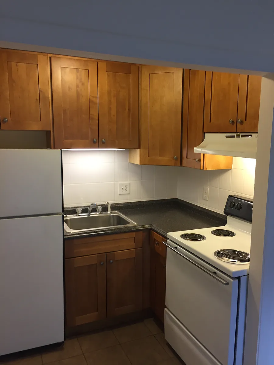 Building Photo - 232 Tremont St