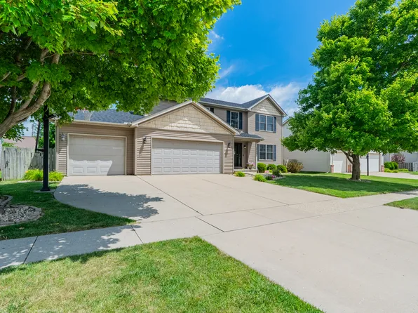 2900 Bear Claw St, Normal, IL 61761