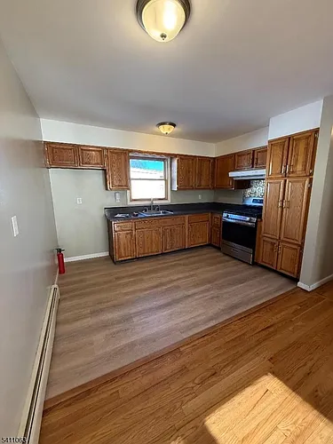 52 Frederick St Photo 1