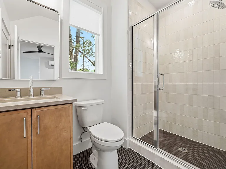 403 Chatham View Rd — Photo 30