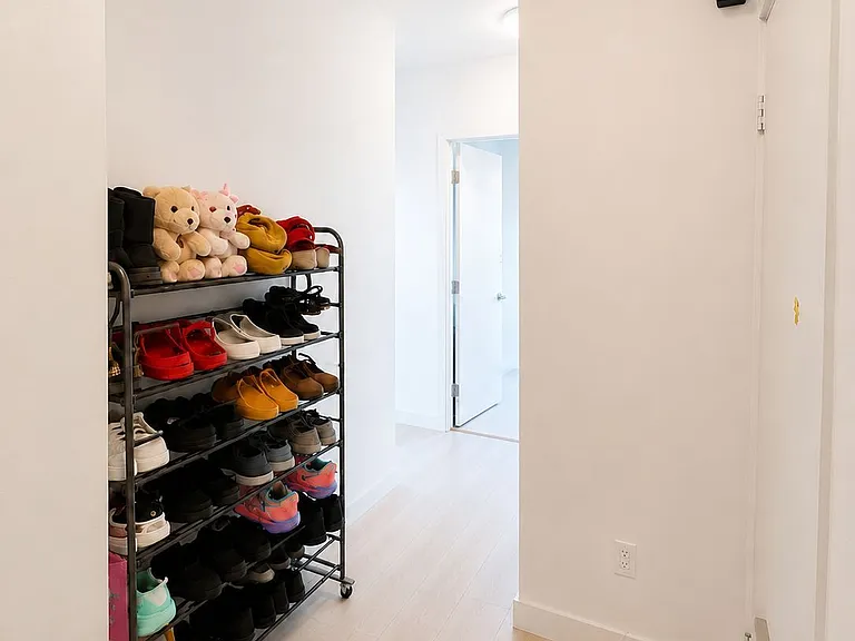 8 Eglinton Ave E #3608 — Photo 19