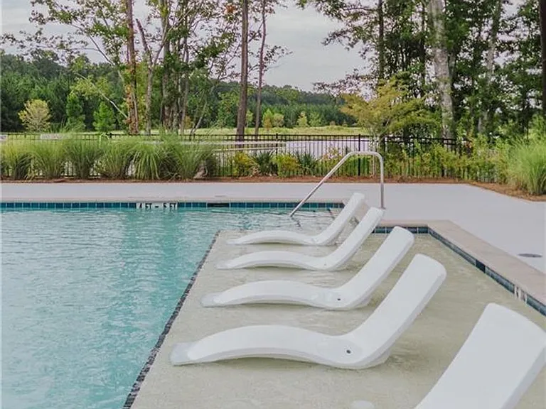 695 Longleaf Dr — Photo 15
