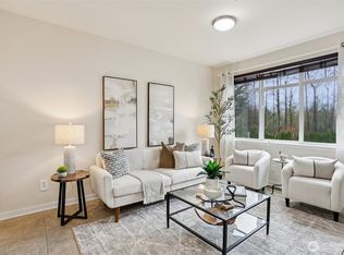 Issaquah Highlands Village Green, Issaquah, WA 98029