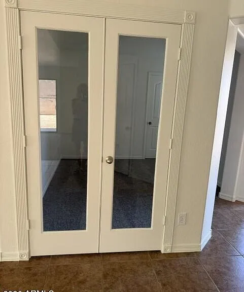 887 W Desert Hills Dr — Photo 8