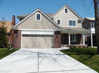 22461 Bayview Saint, Saint Clair Shores, MI 48081