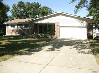 3505 Chaplou Dr, Saint Louis, MO 63129