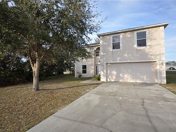 3rd image of 1913 Manatee Ln