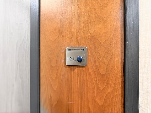 4th image of 320 Fort Duquesne Blvd APT 12L