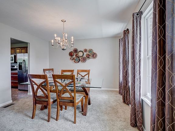 5th image of 312 Molise Cir
