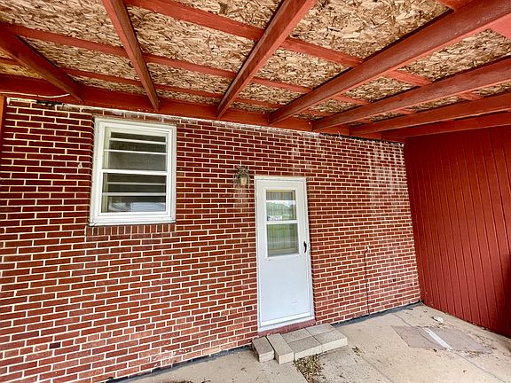 3rd image of 130 S Pleasant Ave