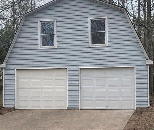 3rd image of 265 Winding Stream Trl