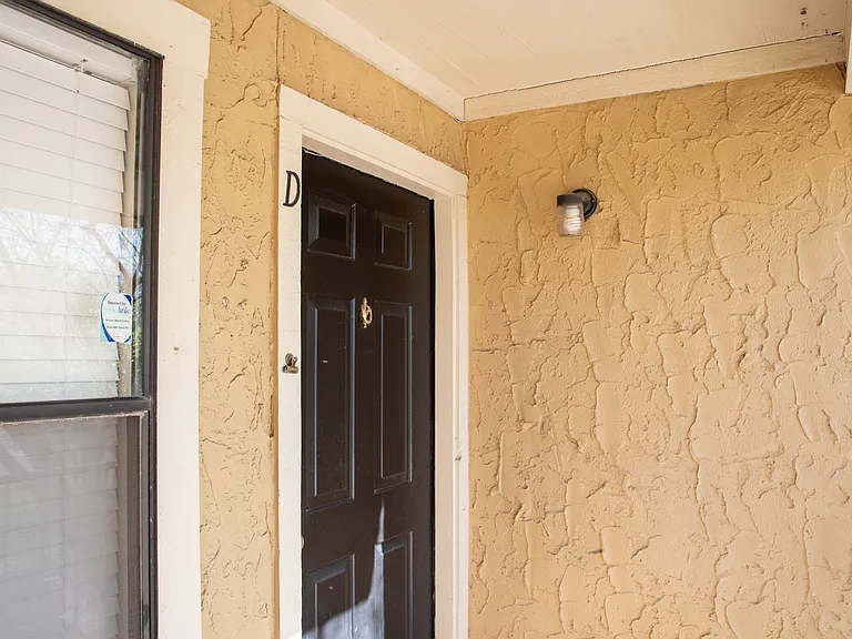 311 Manuel Dr #D — Photo 7