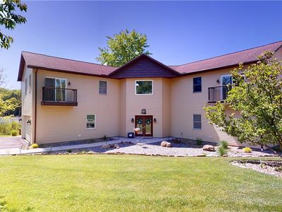 17555 Burrows Rd, Thompson, OH, 44086