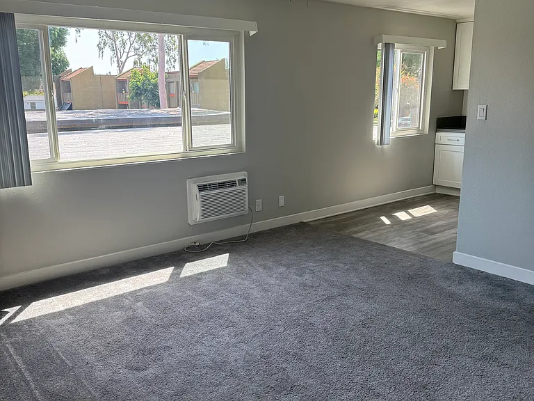 Spondee Apartments — Photo 7
