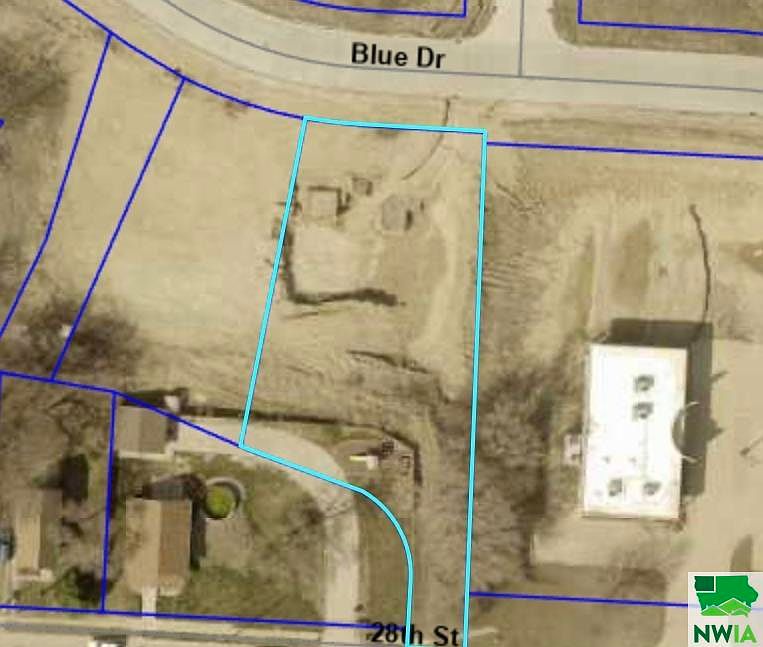 1st image of 2130 Blue Dr