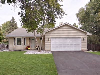 970 Redwing Ct, Chanhassen, MN, 55317
