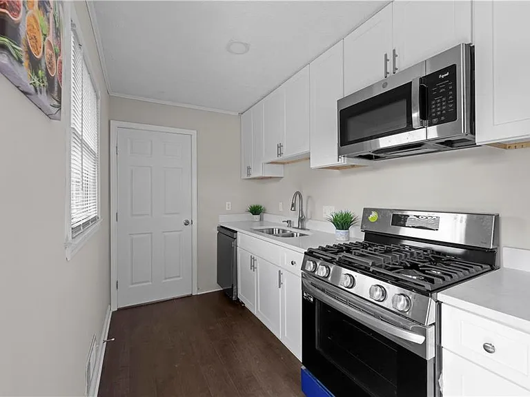 5245 Stonewall Tell Rd — Photo 10