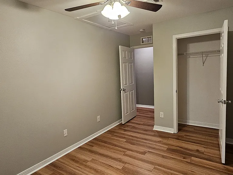 2424 N Guillemard St — Photo 20