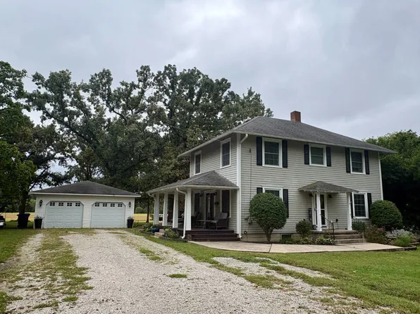 505 E South St, Albany, MO 64402