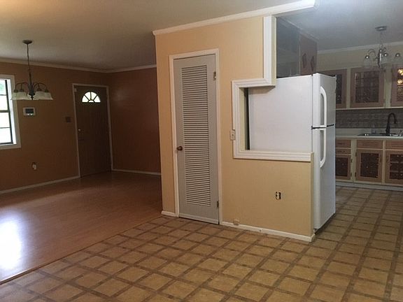 Dining Area with Kitchen 