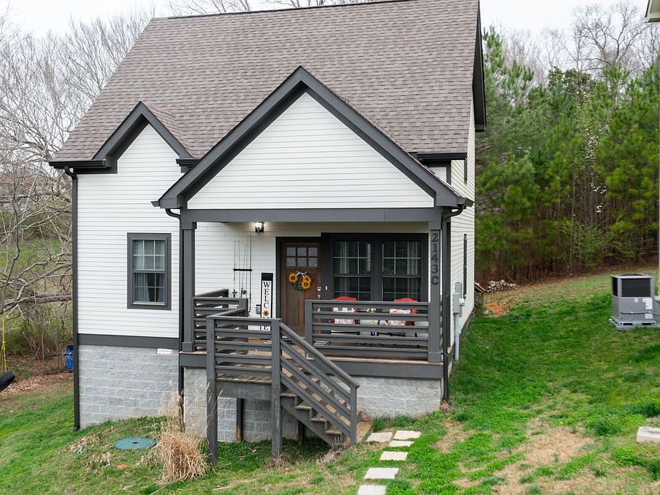 1st image of 2143 Bell St #C