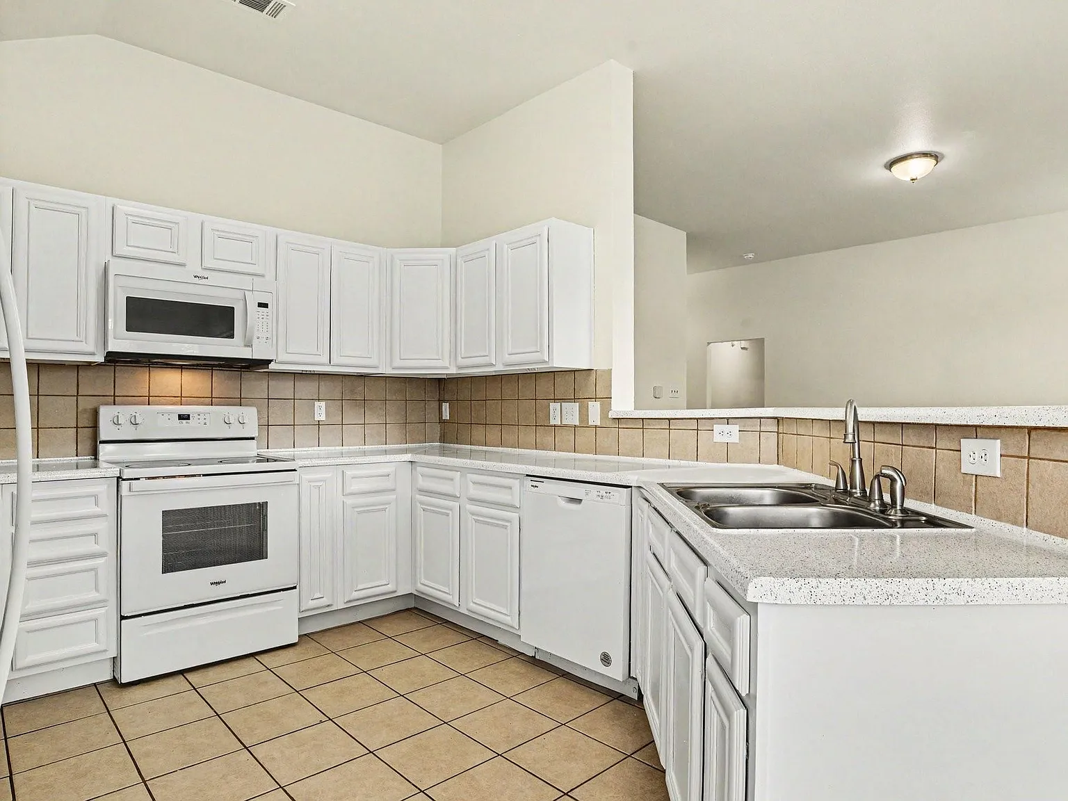 3 bed, 1512 sqft, $2,850 — Photo 4