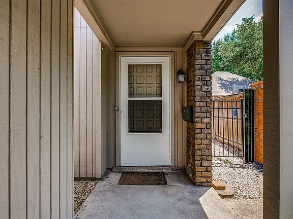 4th image of 4919 Bryce Ave