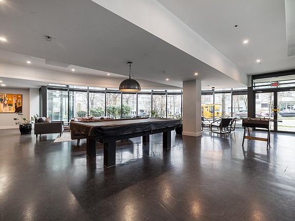 4th image of 501 Pacific St #707