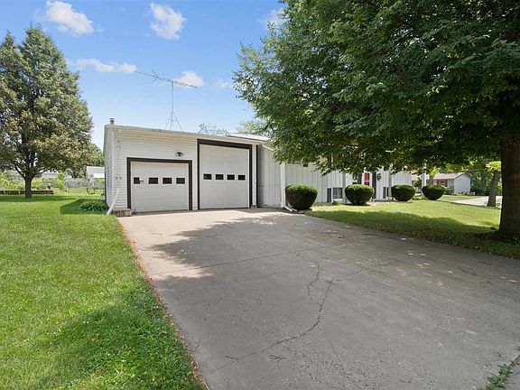 2nd image of 10 Zeller Ct