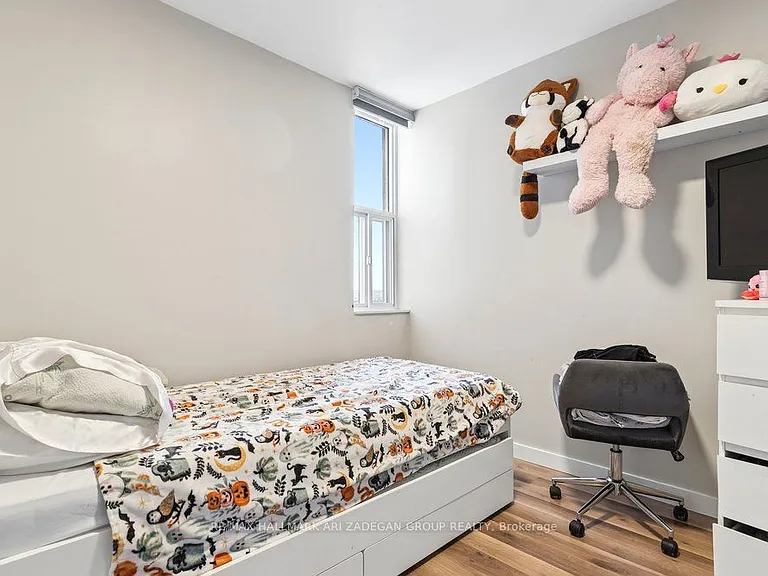 975 Warwick Ct #1406 — Photo 11