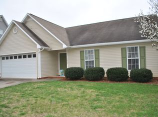 1860 Camden Forest Dr, Winston Salem, NC 27127
