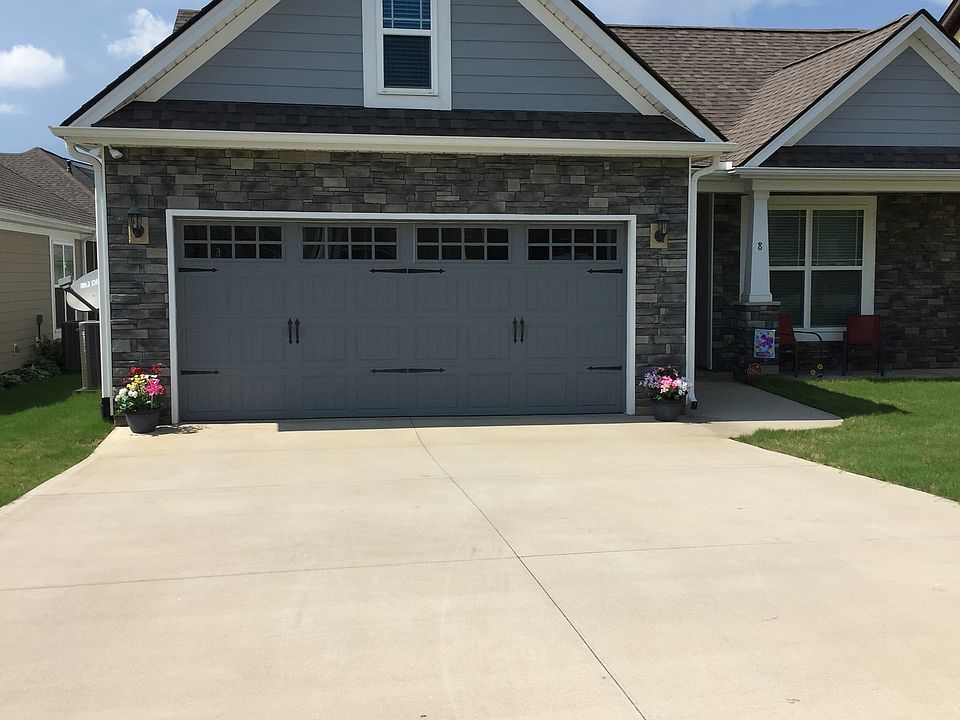 2nd image of 8 Bromwell Way