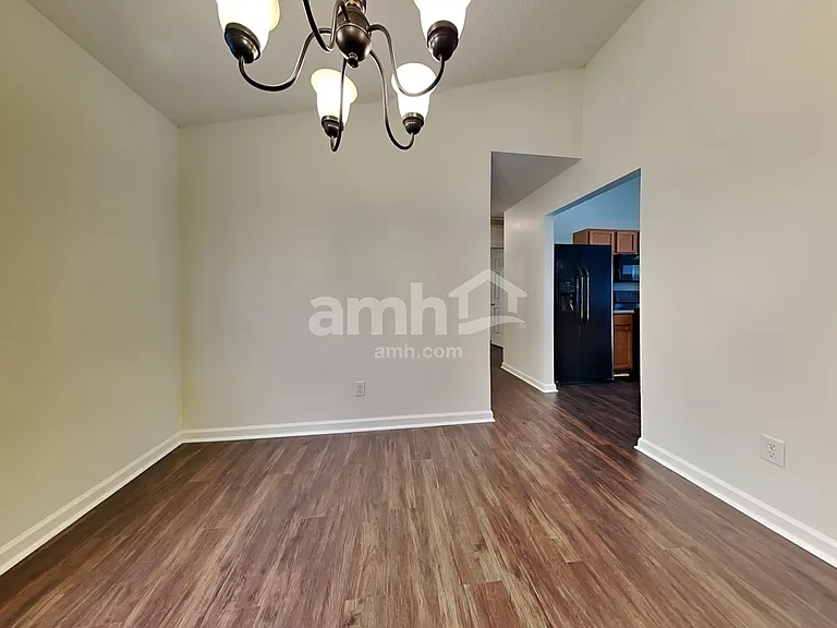 6014 Pennycross Ln — Photo 5